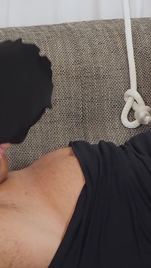 Masked-Fantasy: Después de 2 orgasmos consecutivos, esta esclava en wedgie atada recibe...