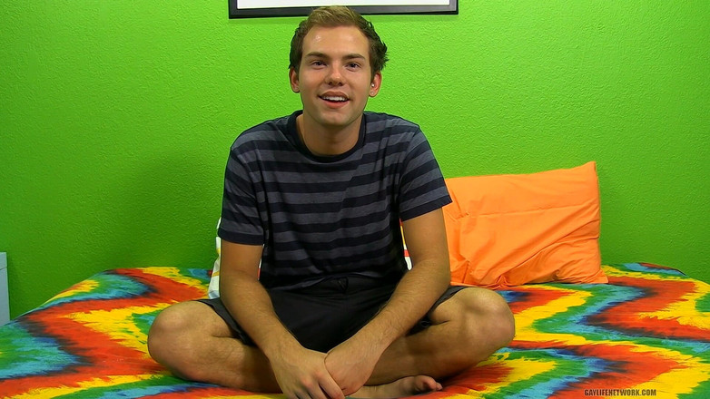 Lollipop Twinks: Preston parle de son copain. &amp;&amp; Tomates Cerises