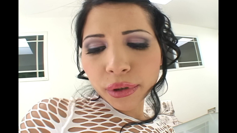 Blitzporn: Rebeca Linares: Špičková krása a dvojitá penetrace