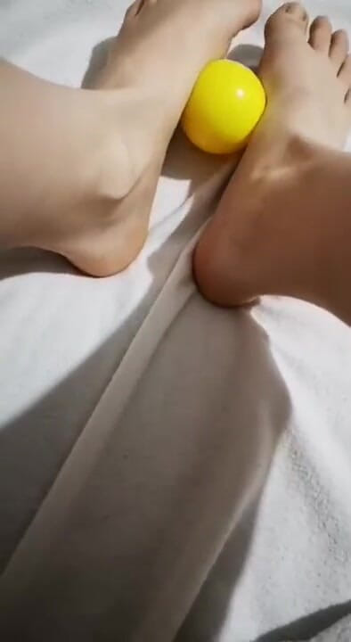 Erotic college: Bacaklarıma birçok boşalmayı seviyorum