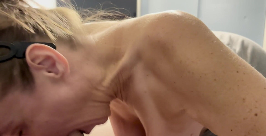 Sweet Marie: Šťastný den hump! Heres pěkné kouření pro vás na den...