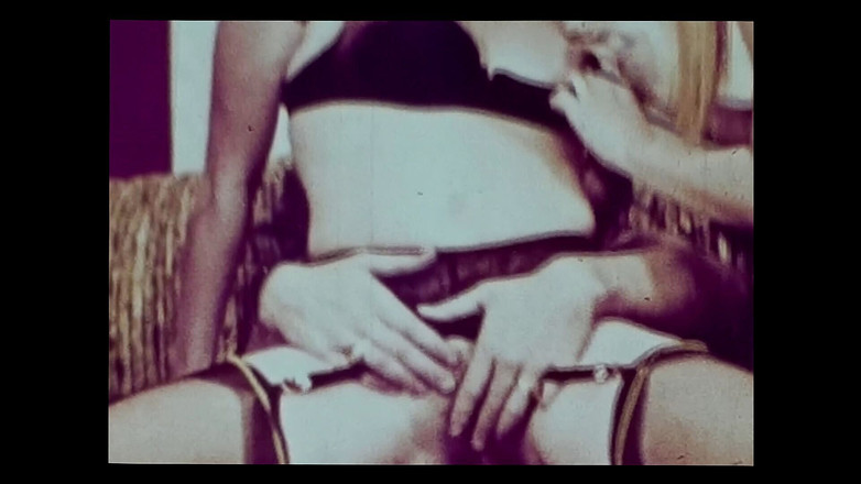 Close Encounter Vintage: 复古色情复古色情剧院 - 女性童子军