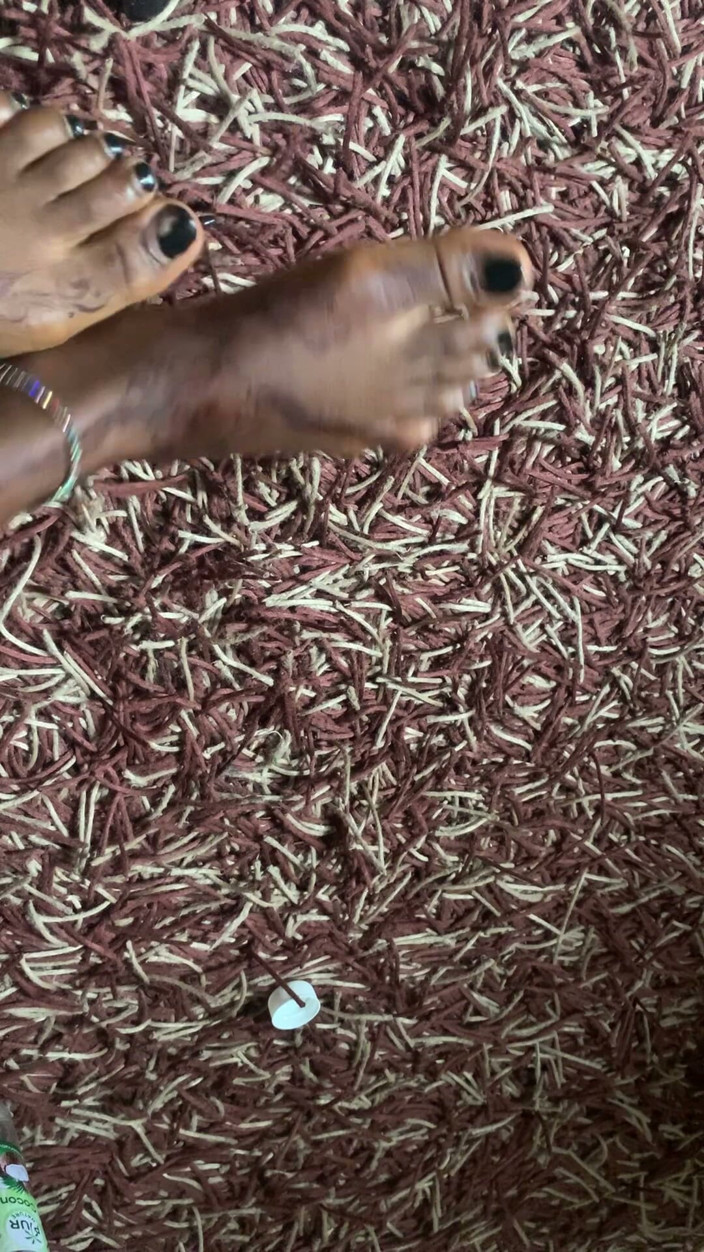 Browngurl234: Quente negra bebê, massagem no pé, seção