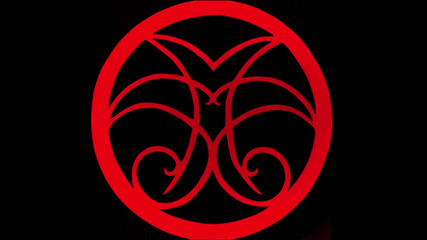 Dolls Cult: Başucu masasında mastürbasyon