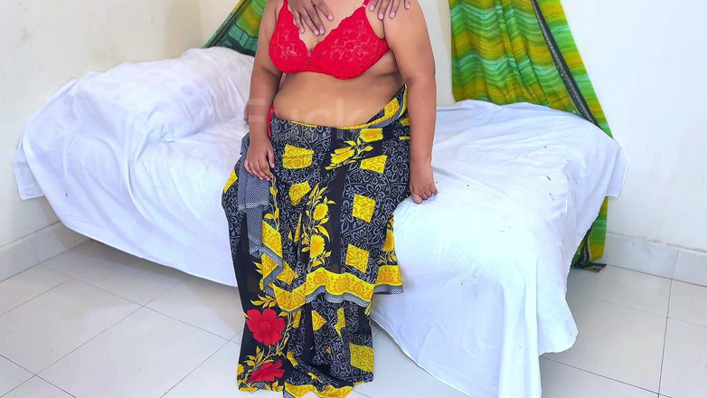 Aria Mia: Indian Sexy Stepdaughter