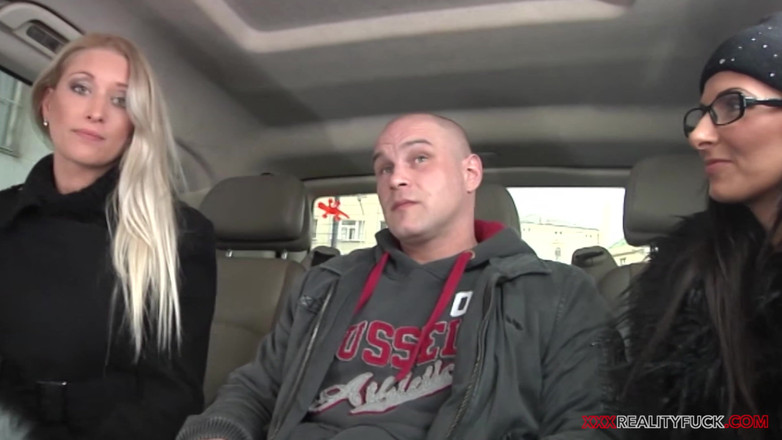 Czech Pornzone: Festa sessuale in città cavalcata