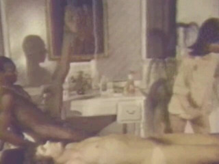 Vintage Usa: Hard vintage threesome bang