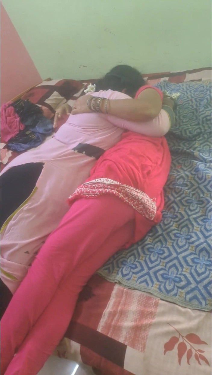 Tamil lesbian: Lesbian Aunties Caught by Boyfriend
