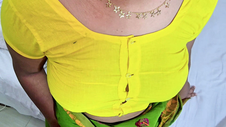 sweetpriya01: I Fucked My Aunty-in-law Hard She Has a Sexy Figure