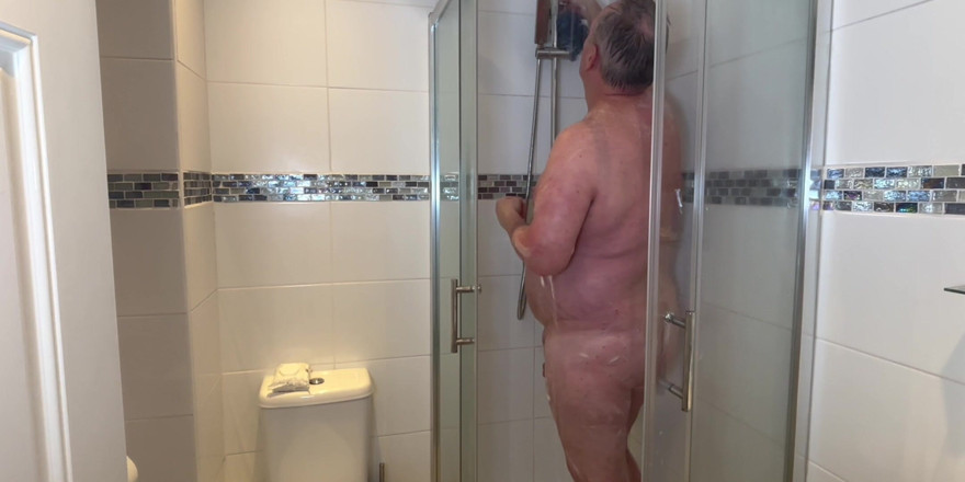 Billy boy fun: Distracție solo la duș