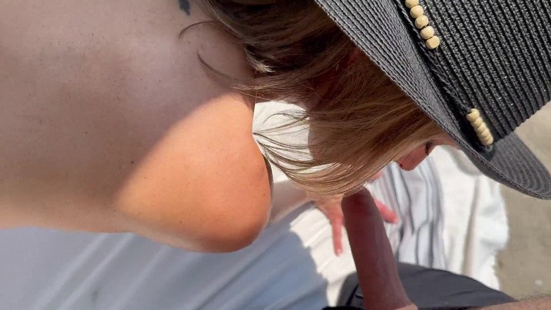 Serenity Cox: Esposa recibe preñada y facial de marido y amigo en...