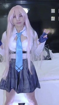 Blue Archiv Hoshino Cosplay Debut. Štíhlý Idol Level Cosplayer v divoké sólové relaci