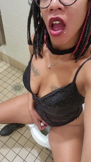 Daddy and UniQueen21: Couldn't say no had to stop shopping to masturbating