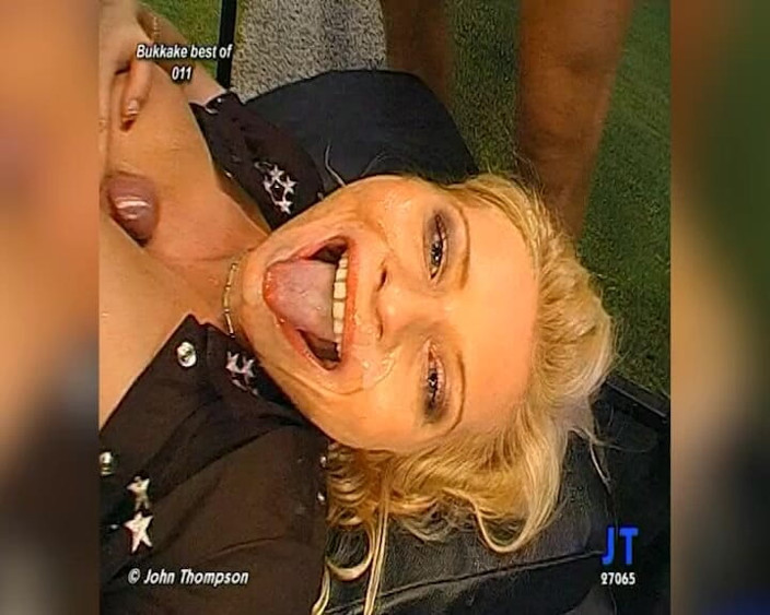 Horny girls want to fuck: Vollbusige Blondine in Massiven Bukkake-cumshots Durchnässt