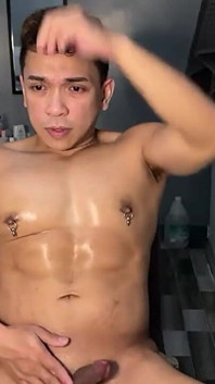 Azgın pinoy twink kamerada azıyor