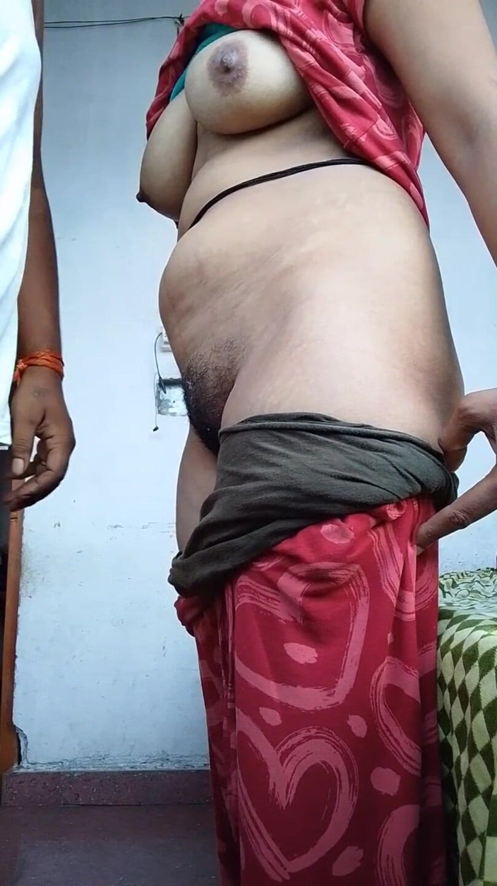 biharisonam: देसी भाभी रात की ड्रेस में अपने बॉयफ्रेंड से चुदी हिंदी ऑडियो में