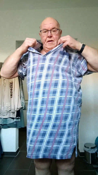 Karlchengeil: Z mé noční košile