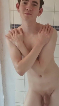 Showering with You and Washing My Cute Body - Prettyboi2000x