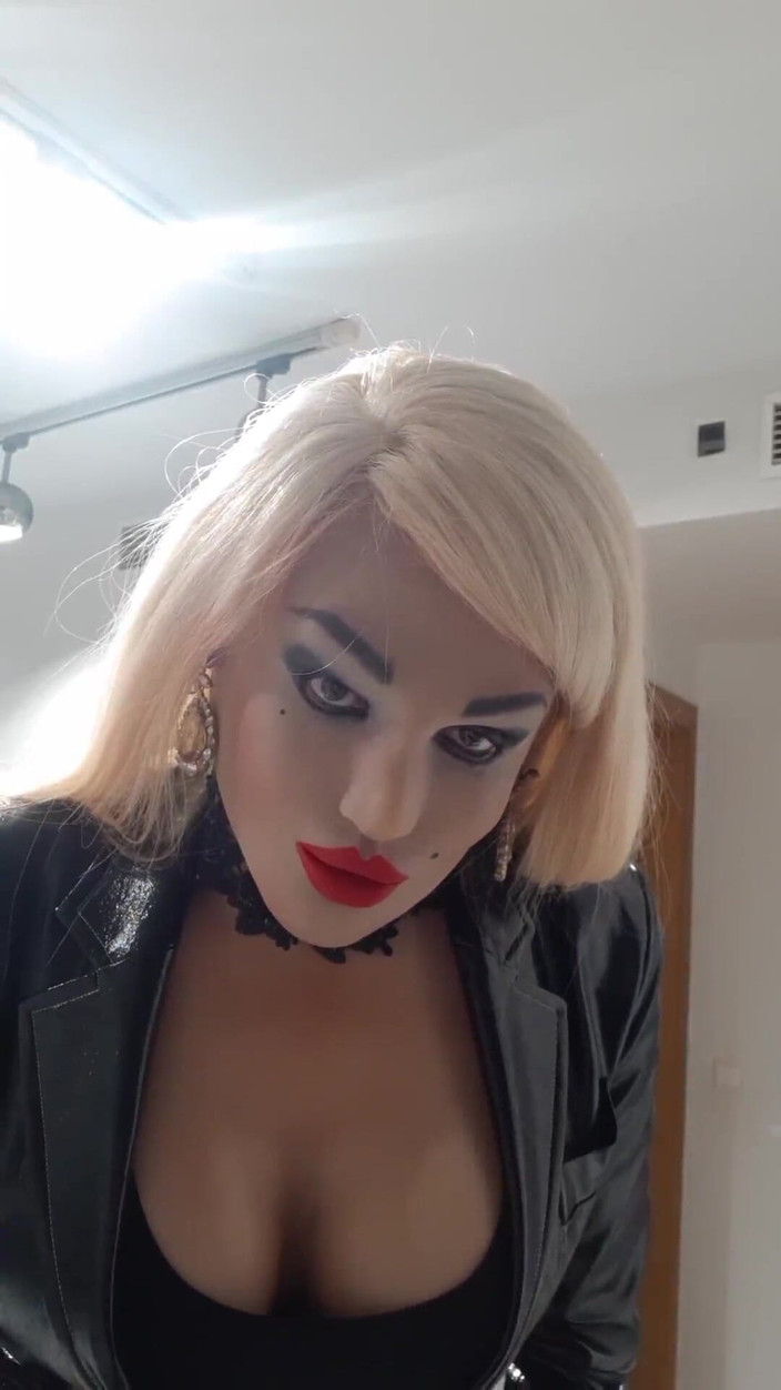 Tatiana Zorrita: Met masker dat me aanraakt