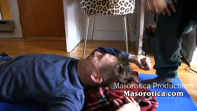 Masorotica: Bare Bum Facesitting Fun 2