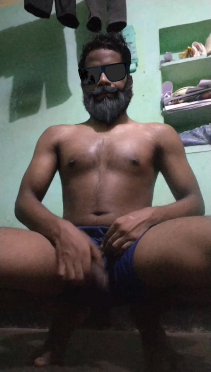 Desi Tits: Desi Man ครั้งแรก