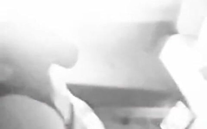 Kimmywetwet: Menelan pejuh hitam gaya penjara bawah tanah yang ceroboh