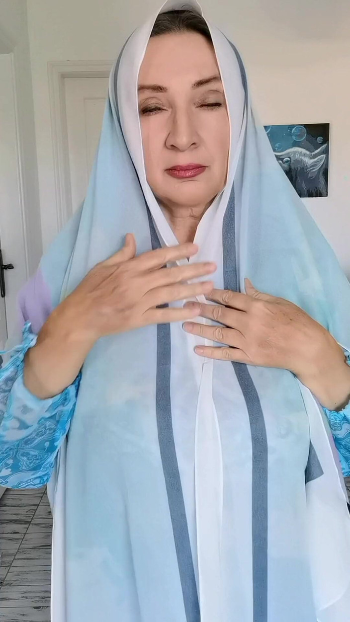 MariaOld: GILF Surprise You por enormes seios naturais