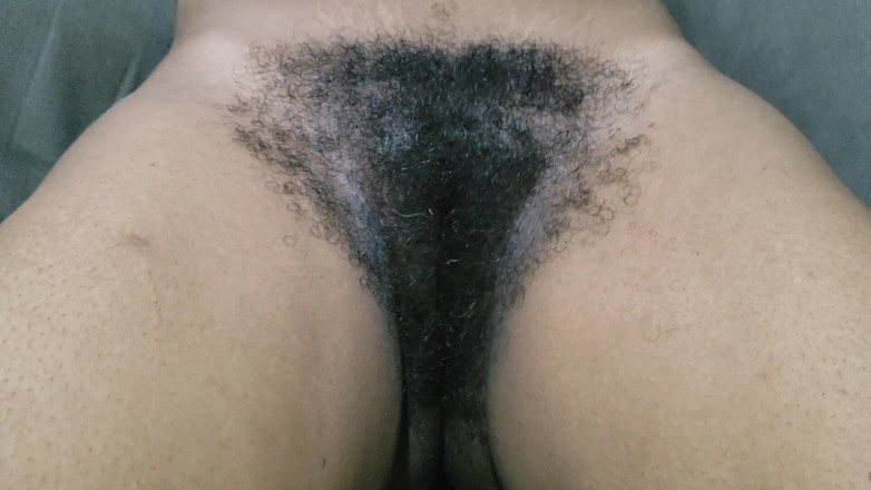 Lovemina: Memek tante bahenol ini dientot habis-habisan sampai muncrat berkali-kali!