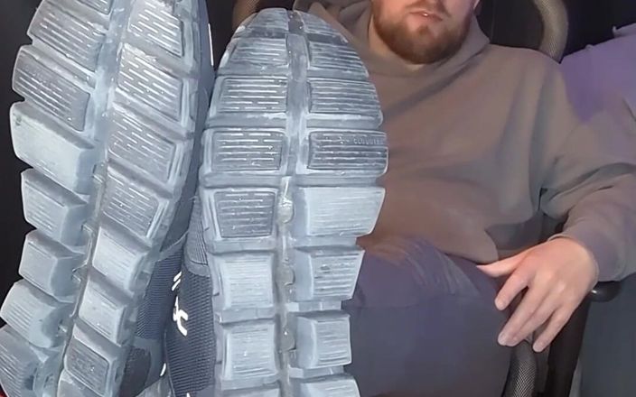 WolfgangWhite: Šukej mi boty, pak se mi vystříkej na prsty