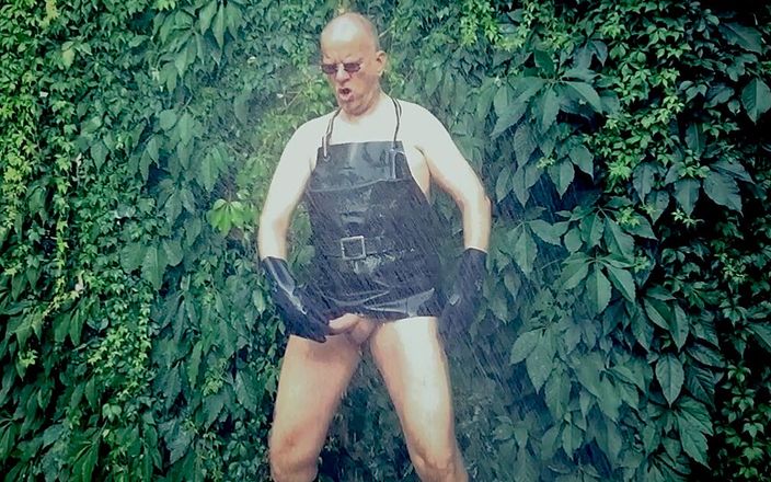 GERMANE_XL: Grădinarul de cauciuc excitat 7