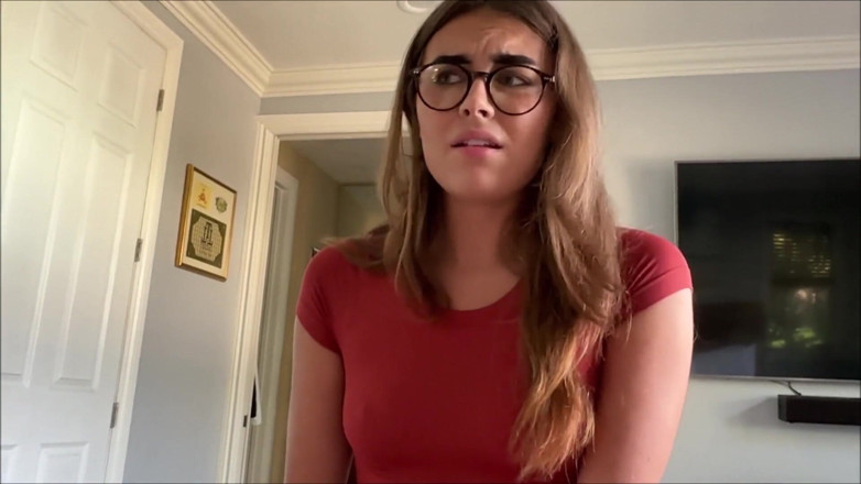 Alex Adams: Маленькая сводная сестренка доказывает, что она не ботаничка - Selina Bentz - семейная терапия