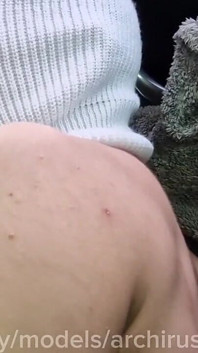 Un pescador que pasaba le dio sus agujeros a papá para follar