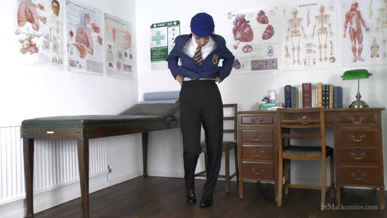 St Mackenzie's Archive: Lauren si spoglia dell'uniforme universitaria del suo ragazzo