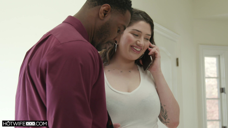 HotwifeXXX: Alyx Lets It Grows In Her Hands And Inside