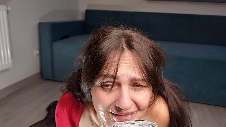 Hot Wife Nikole: 붉은 옷을 입은 타락한 성숙한 여성