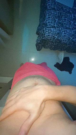 Tomas Styl: Amcığıma dokunmak için banyodan ayrılıyorum