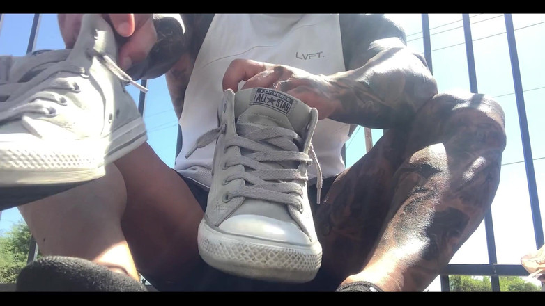 Jasons feet: Aku di luar UPS