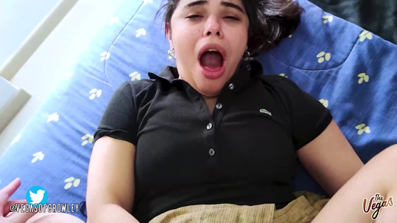 Selena Vega: Taci! O să iei pula asta și o să-ți placă!