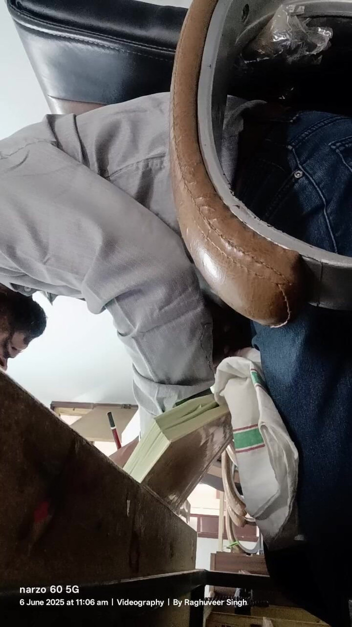 Rajasthani-old-lover: Activitate sexuală în aer liber cu poliția