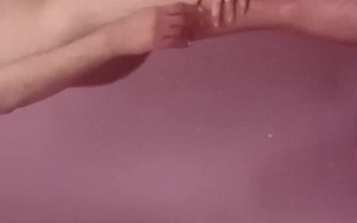 SHAKRATASNEEM: Ngentot pantat adik tiriku yang hot banget