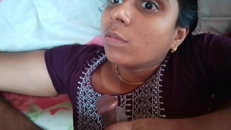 LEGSCOUPLE12: Malayali Housewife Puts Her Husband's Penis in Her Mouth and...