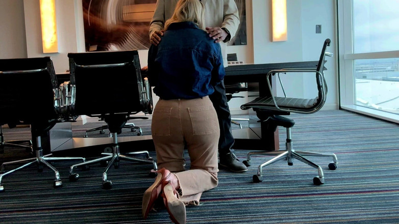 Flight Attendant Fiona: Fa Fiona incontra passeggero nel suo bagno di amministrazione