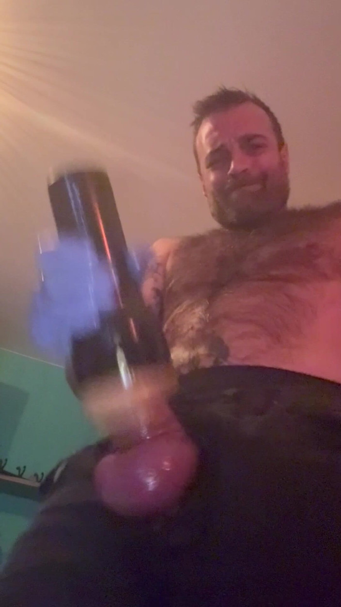Throatfucker: Tôi đụ đèn pin của tôi cho đến khi tôi xuất tinh