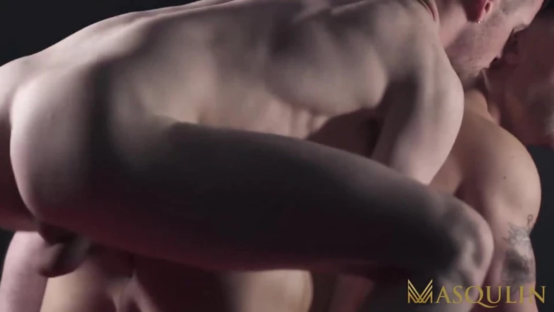 Masqulin: Masqulin - 大鸡巴 jock thyle knoxx 无鞍 Igor Romani