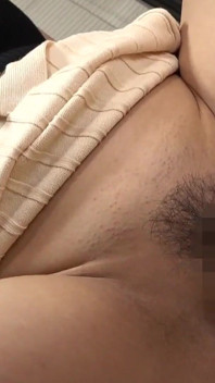 10 Ordinary Girls Who Are Amateurs but Get Extremely Aroused by Dildo Masturbation