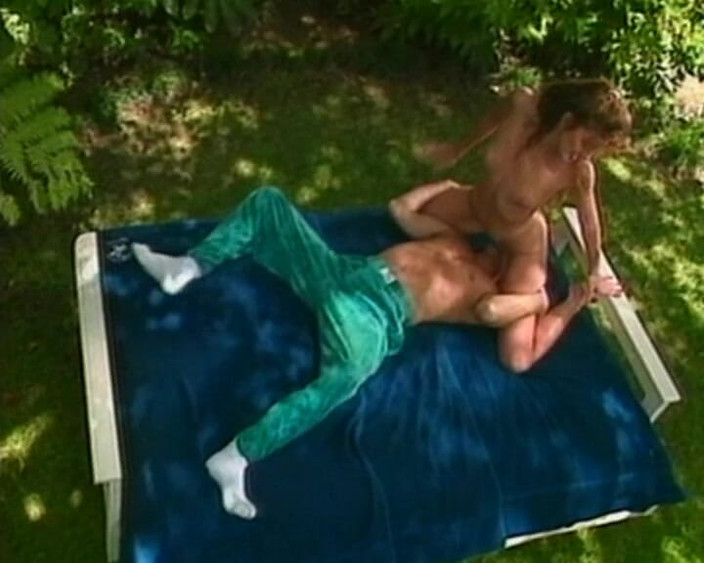 90s Vintage Taboo: Une chatte crémeuse reçoit du sperme n ° 7
