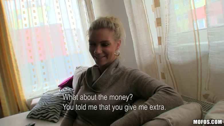 Public Pickups: Pickups - checa Megie seduce a Martin por una profunda de...