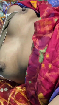 पाकिस्तान की गृहिणी सिटल और उसकी सहपाठी एमडी अटार पहली बार ब्लॉजॉब और चुदाई