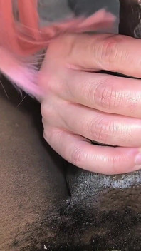 Sexy trans zlato dává nejlepší vzrušení při šukání do krku