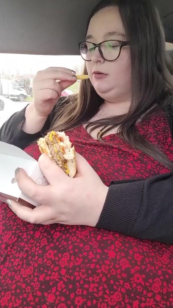 SSBBWLadyBrads: More stuffing for the loving